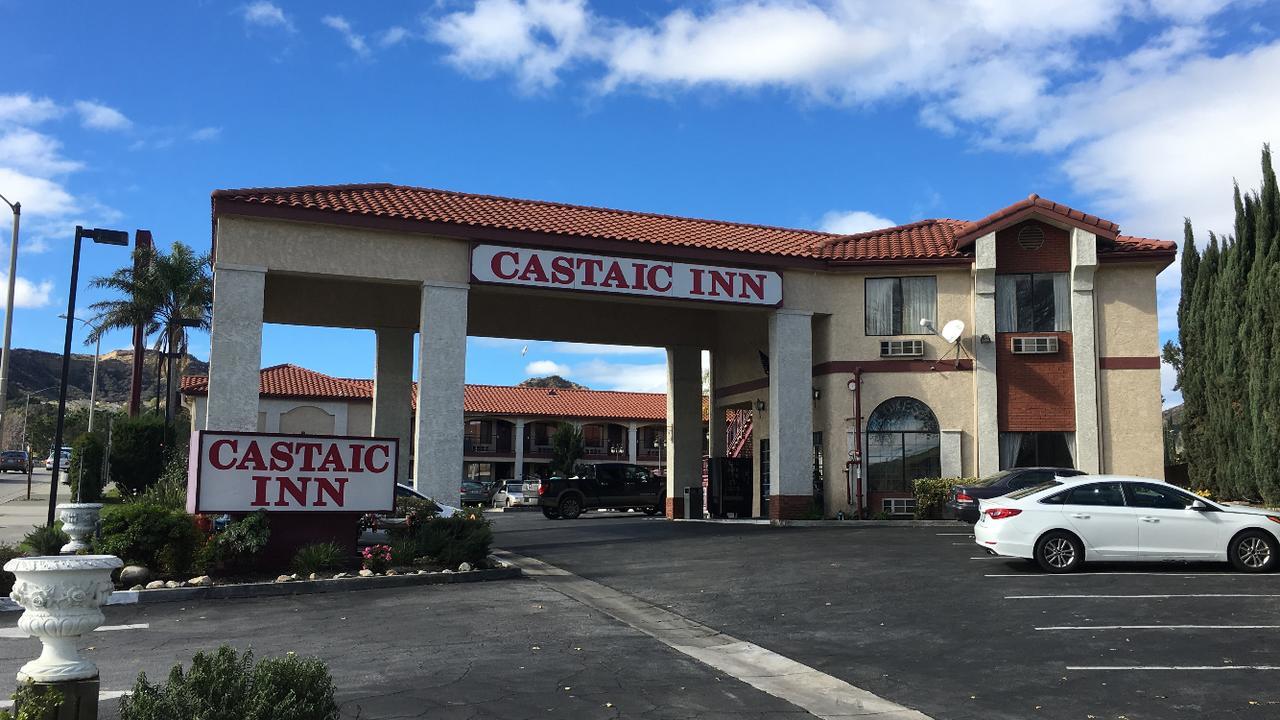 Castaic Inn Six Flags Valencia Bagian luar foto